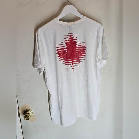 NWT Lululemon  Team Canada Fundamental Tshirt Short Sleeve White Red Maple - Picture 4 of 8